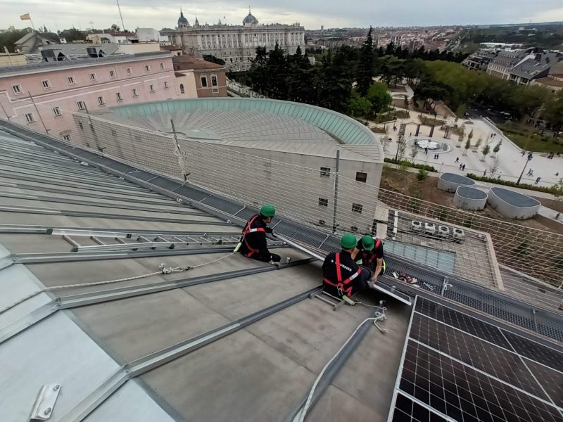 Autoconsumo Solar Industrial el Senado Pavener.com