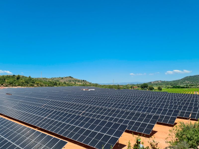 Placas solares fotovoltaica industriales. Pavener